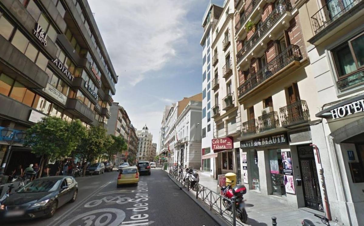 Ap Gran Via IV -Quinto Piso Sin Ascensor- Apartment Madrid Exterior foto